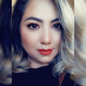 Meet your Posher, Melissa ofelia